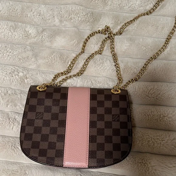 Louis Vuitton Bag - Picture 10 of 15